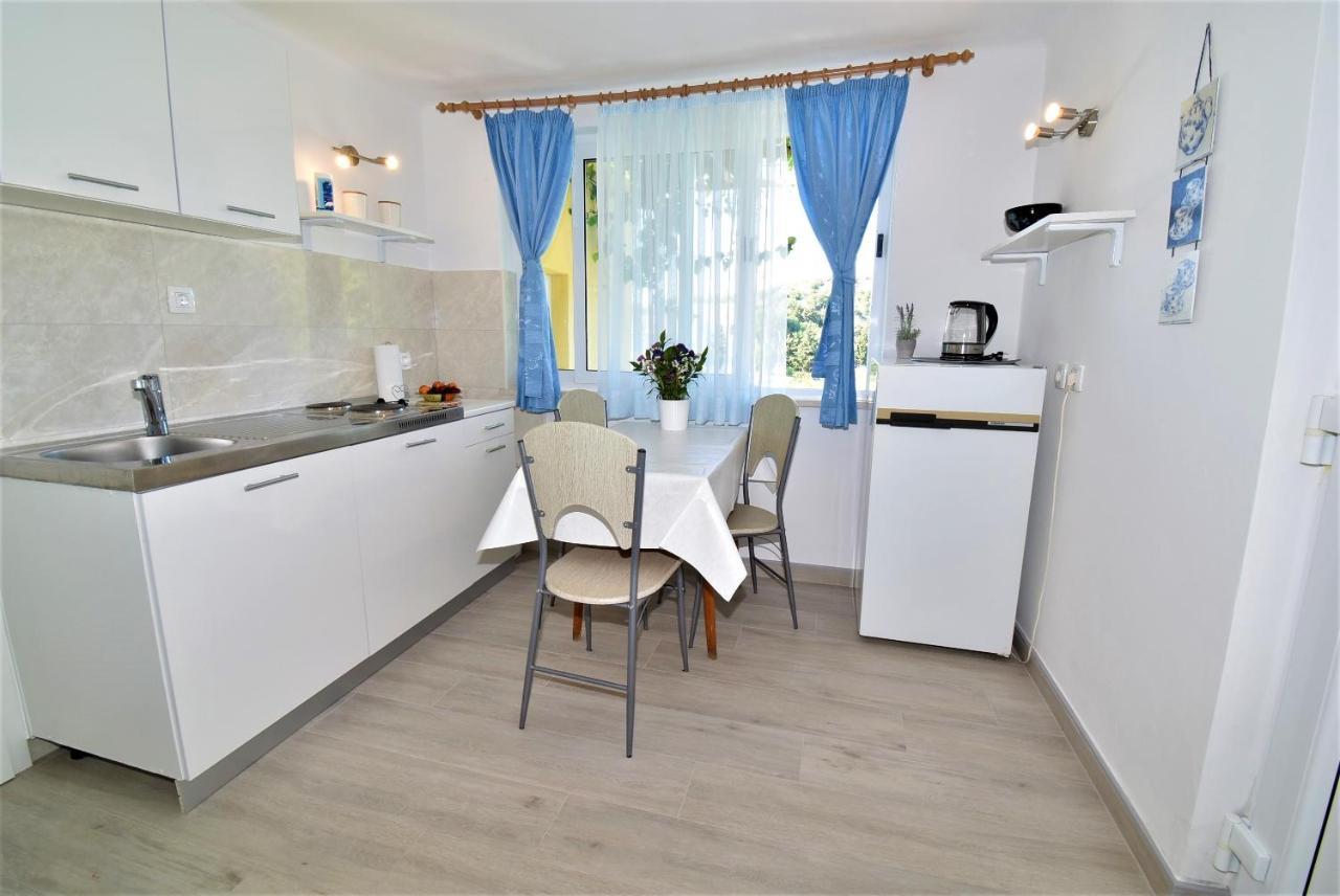 Guesthouse Kanjuo Млини Екстер'єр фото